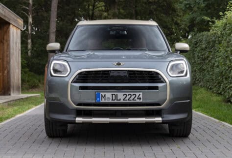 Front of the MINI Countryman.